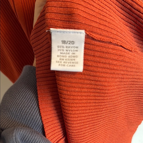 Sleeveless Ribbed Knit Sweater - Rust - Picture 4 of 5